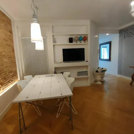Apartment La Grande Bellezza Deluxe House *
