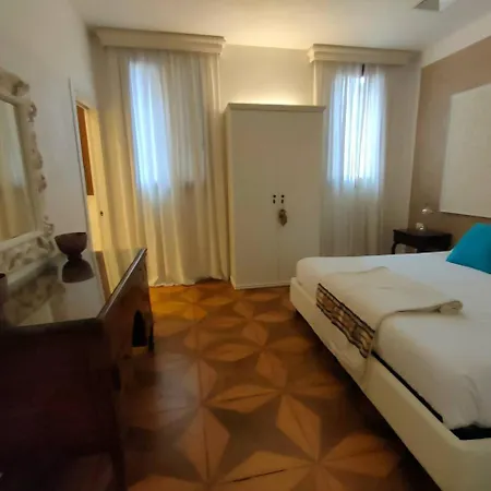 Apartment La Grande Bellezza Deluxe House *